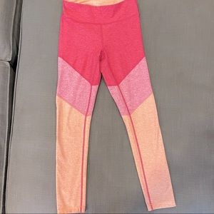 Outdoor Voices 7/8 springs leggings in flamingo pink/clay/rose